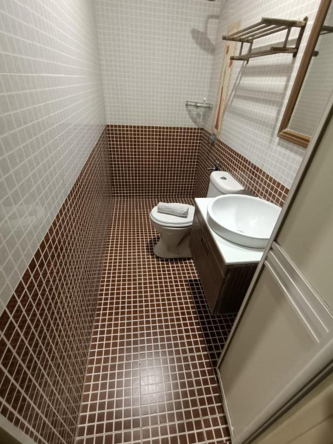 Hotel Zamburger Nur Ramadhan - Previously G Home Hotel Кота Бару Екстериор снимка